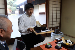 写真：新作ランチやお菓子のメニュー提供の様子4