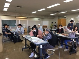 日本語サロンの様子