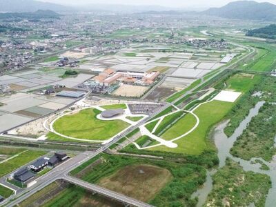 写真:まびふれあい公園の空撮
