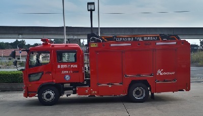 写真：玉島消防署の新しいはしご車側面