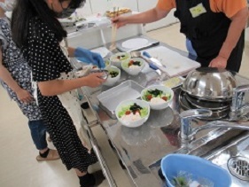 写真：7月28日調理の様子4