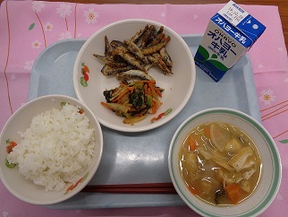 写真：学校給食の試食2