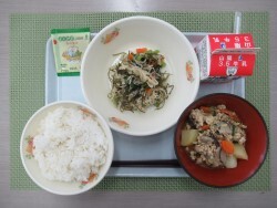写真:中学校献立2024年5月31日