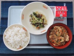 写真：小学校献立2023年12月22日
