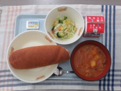 写真:中学校献立2024年2月1日