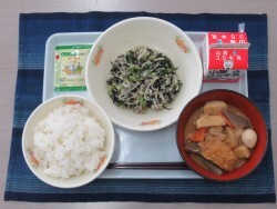 写真:中学校献立2024年2月20日
