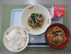 写真:小学校献立2024年3月12日