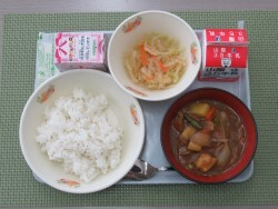 写真:小学校献立2024年3月18日