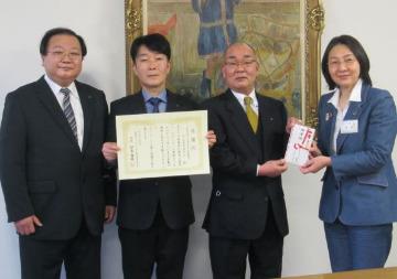 写真：令和4年2月4日寄附採納式
