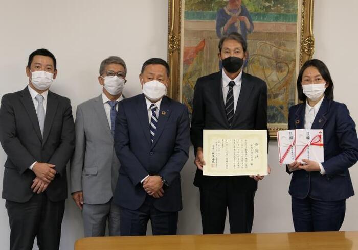 写真：令和3年11月15日寄附採納式
