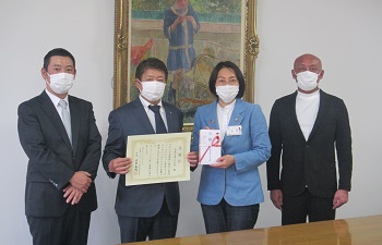 写真：令和4年11月22日寄附採納式
