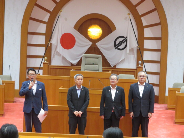 写真：議長あいさつの様子
