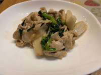 写真：豚肉と里芋のガリバタしょうゆ