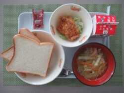 写真：7日の小学校献立