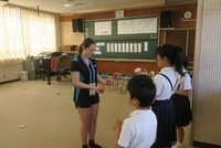 小学校訪問でのけん玉の様子