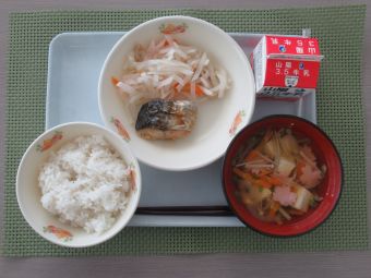 令和7年4月21日献立写真