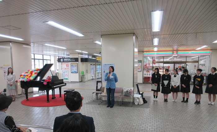 挨拶をする伊東市長の写真