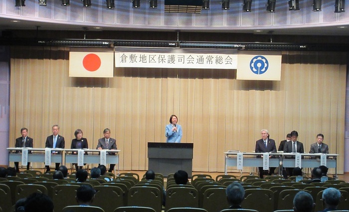 ステージで挨拶をする伊東市長の写真