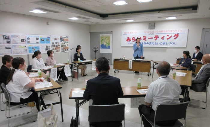 挨拶をする伊東市長の写真