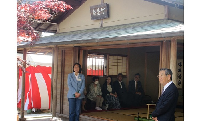 挨拶をする伊東市長の写真