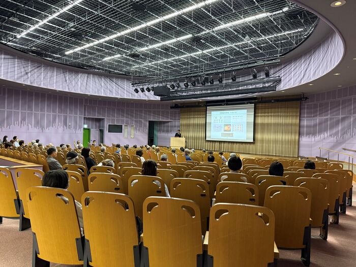 眼の健康講座の様子