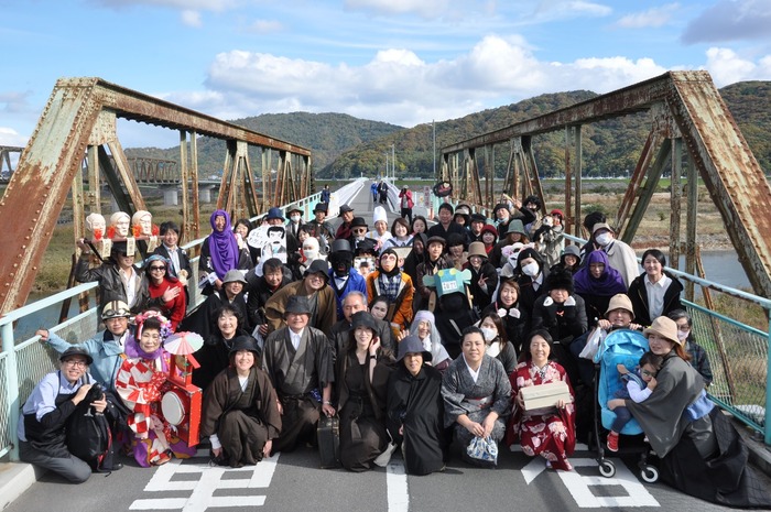 1000人の金田一耕助画像
