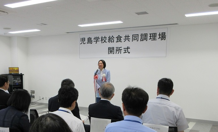 挨拶をする伊東市長の写真