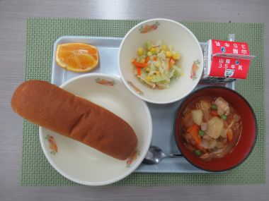 令和7年10月16日献立写真（中学校）