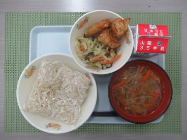 令和7年10月22日献立写真（中学校）