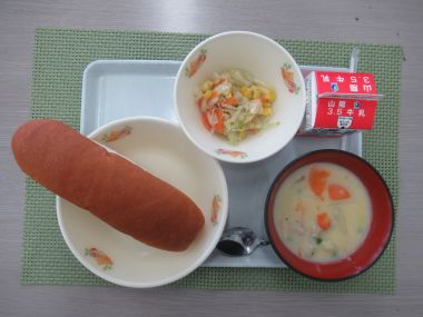 令和7年10月23日献立写真（小学校）