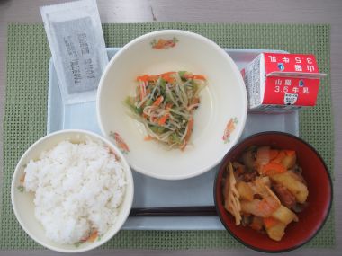 令和7年10月29日献立写真（中学校）