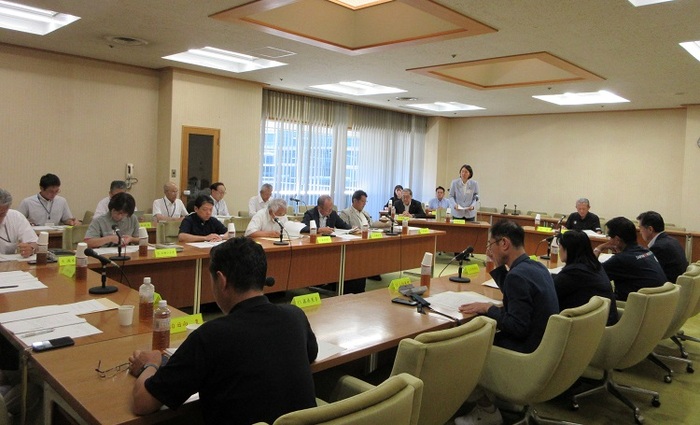 提案理由説明をする伊東市長の写真