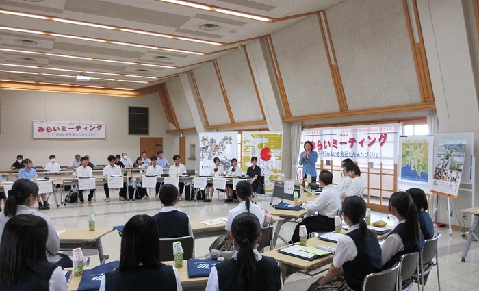 挨拶をする伊東市長の写真