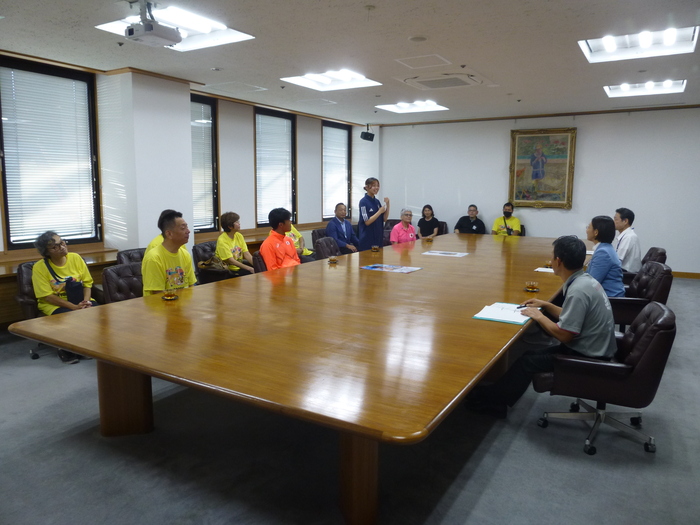 表敬訪問の様子