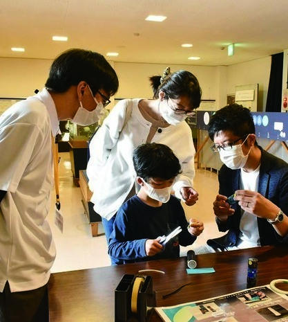 子ども向け工作写真