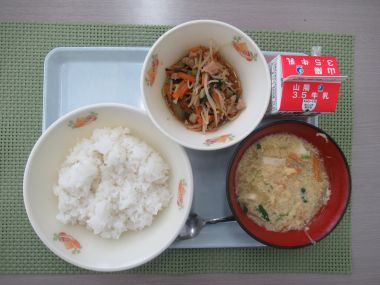 令和7年11月17日献立写真（小学校）