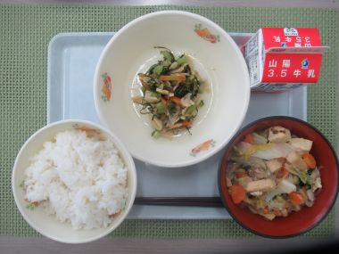 令和7年11月19日献立写真（小学校）