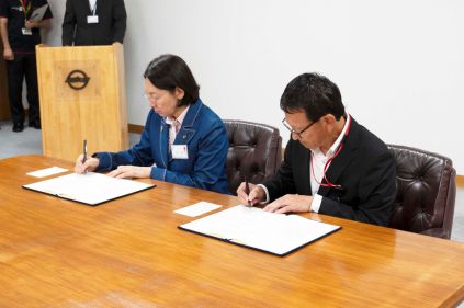 署名の様子