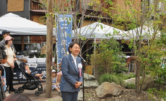 挨拶をする伊東市長の写真