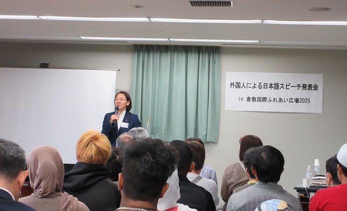 挨拶をする伊東市長の写真