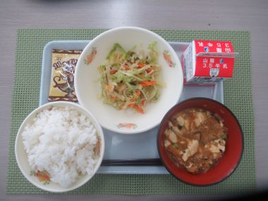 令和7年12月5日献立写真（中学校）