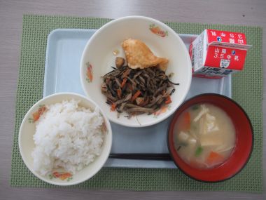 令和7年12月8日献立写真