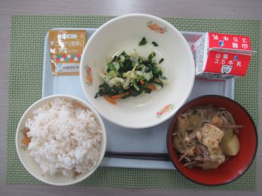 令和7年12月9日献立写真（中学校）