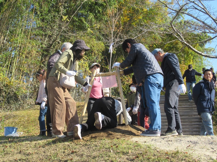 写真:植樹1