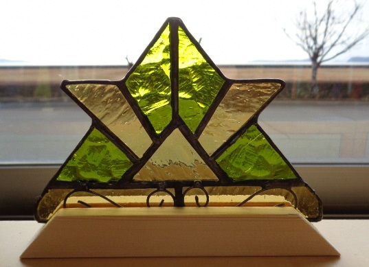 ステンドグラス兜