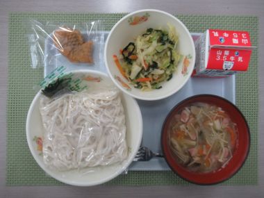 令和8年2月25日献立写真（中学校）