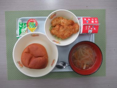 令和8年2月26日献立写真（小学校）