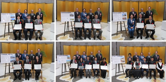 受賞者と伊東市長の集合写真