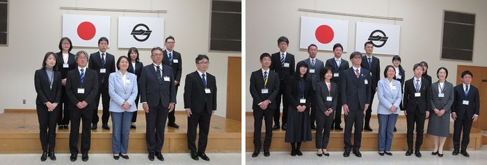 優良職員と伊東市長の集合写真