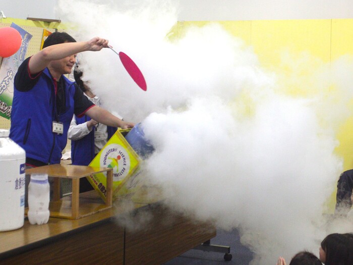 実験ショーの画像